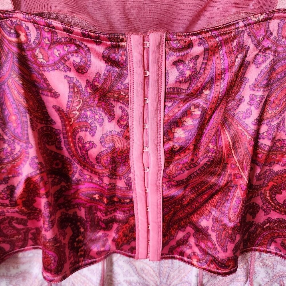 Cacique Lane Bryant Women Sleeveless Cropped Corset Top Satin Pink Paisley 26/28 - Picture 9 of 13
